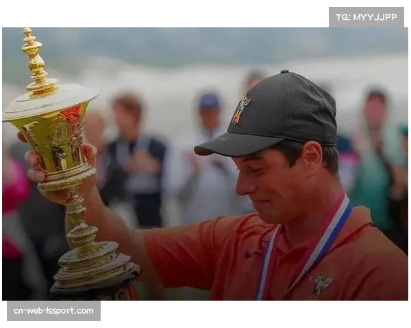 挪威选手霍夫兰在RBC传承高球赛加洞赛夺冠，实现美巡第四胜